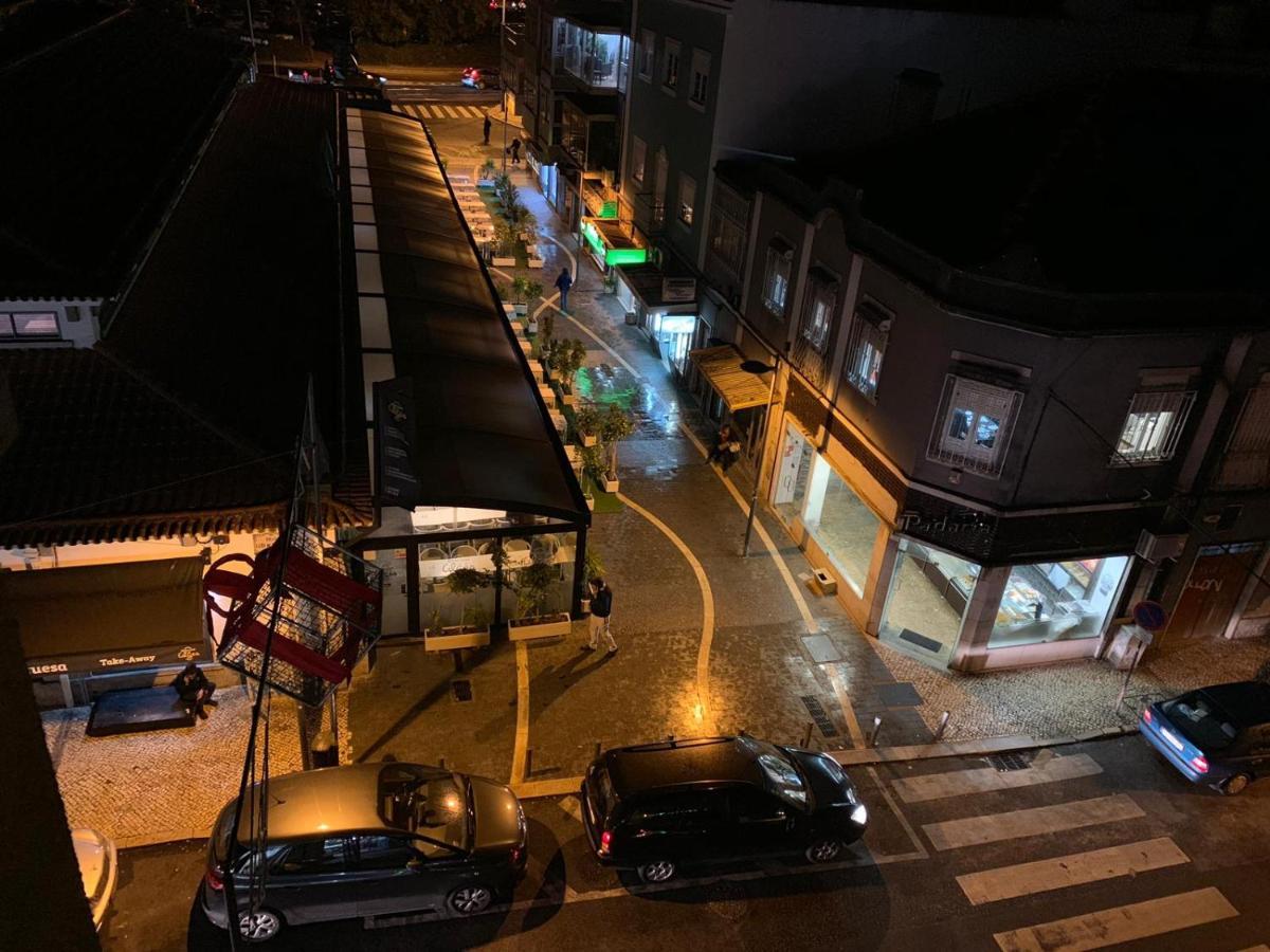 Lar Dois Coracoes Hostel Alges Bagian luar foto